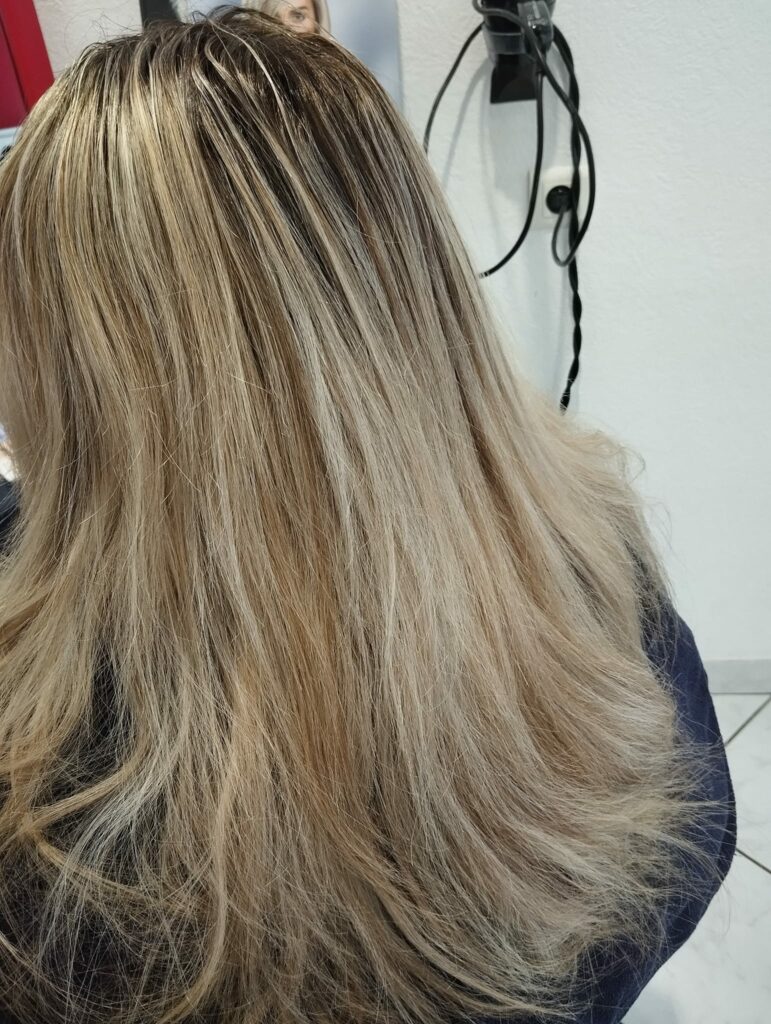 avant couleur
