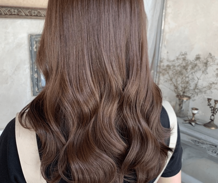 cheveux auburn coloration automne